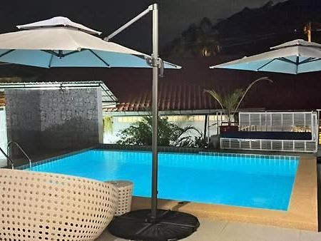 Elephant Sports Bar And Accommodation Phuket Exteriér fotografie