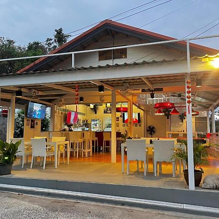 Elephant Sports Bar And Accommodation Phuket Exteriér fotografie