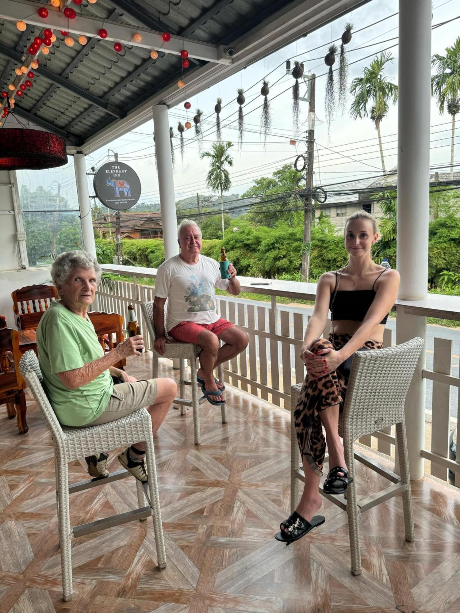 Elephant Sports Bar And Accommodation Phuket Exteriér fotografie
