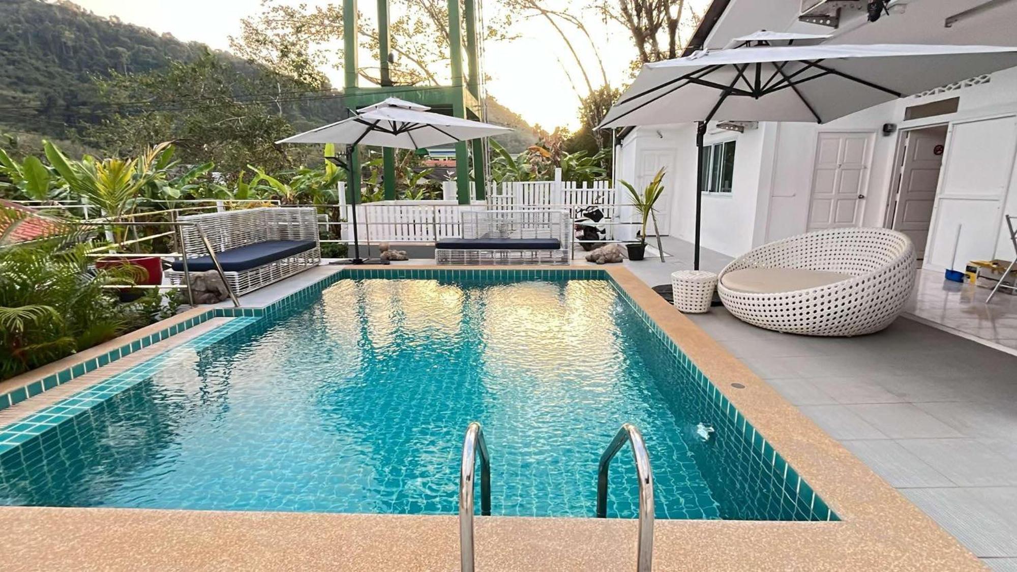 Elephant Sports Bar And Accommodation Phuket Exteriér fotografie